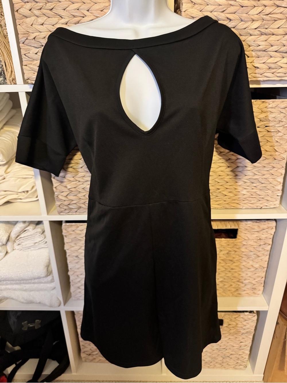 Black Keyhole Short Sleeve Romper Women's